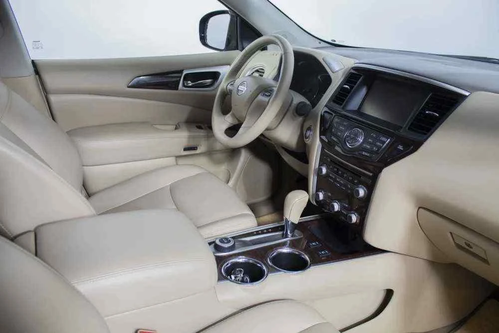 Nissan Pathfinder, Коричневый, 2014, Вариатор, 249 л.с., цена от 1 291 000 руб.