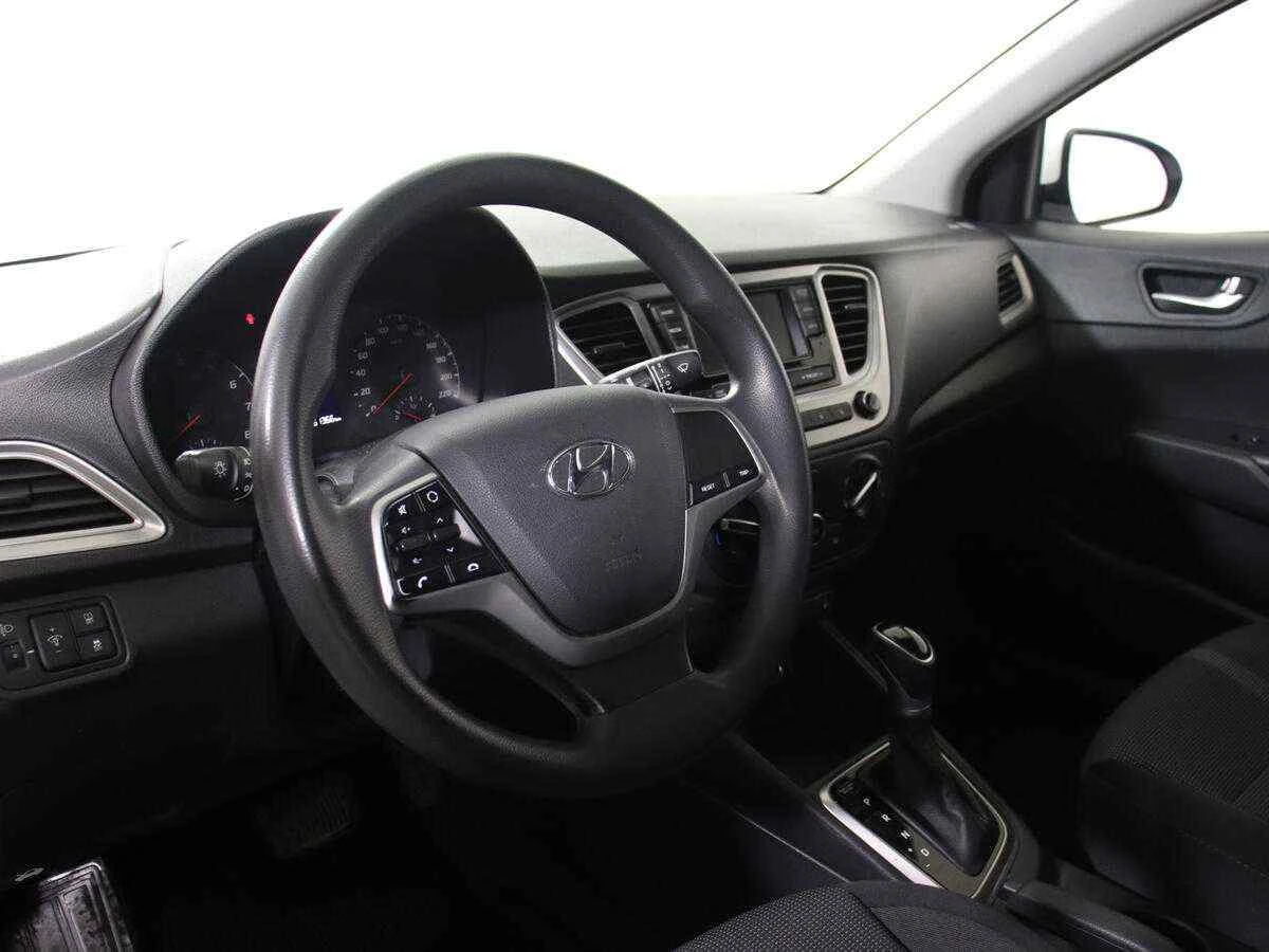 Hyundai Solaris, Белый, 2020, Автоматическая, 100 л.с., цена от 835 000 руб.