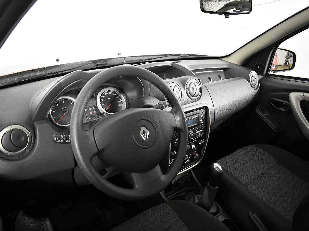 Renault Duster, Красный, 2014, Механическая, 102 л.с., цена от 728 000 руб.