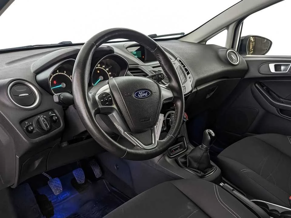FORD FIESTA, Белый, 2017, Механическая, 105 л.с., цена от 584 000 руб.
