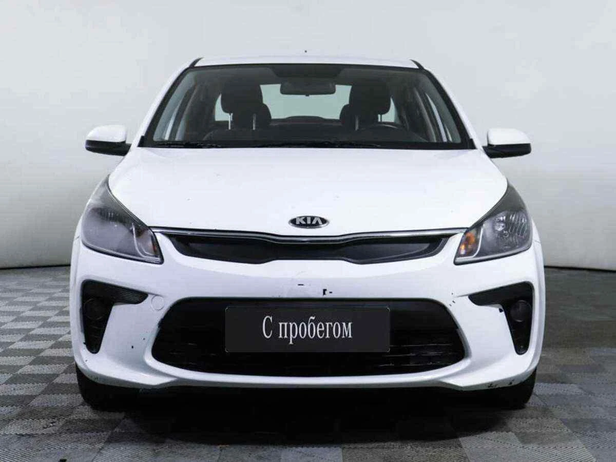 KIA Rio, Белый, 2018, Механическая, 123 л.с., цена от 700 000 руб.