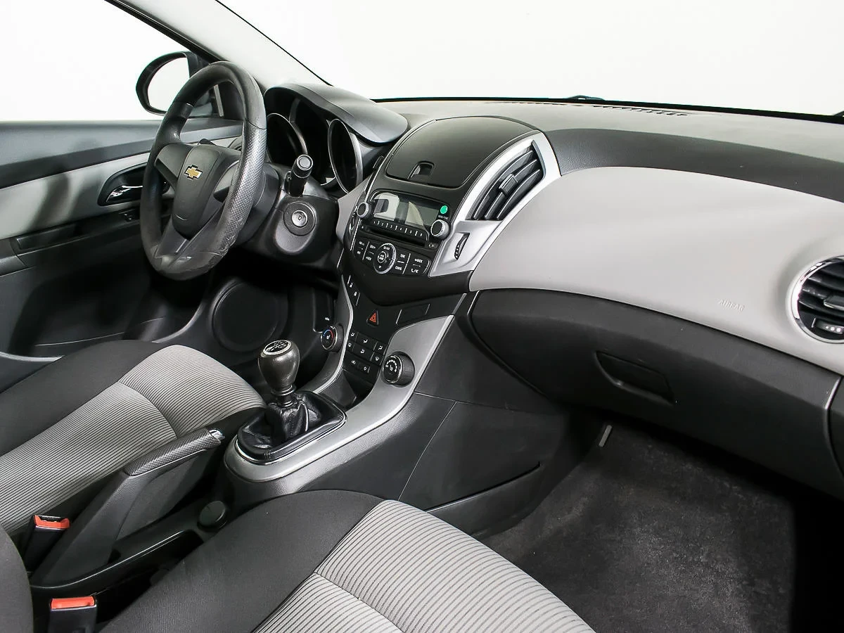 Chevrolet Cruze, Черный, 2013, Механическая, 109 л.с., цена от 449 000 руб.