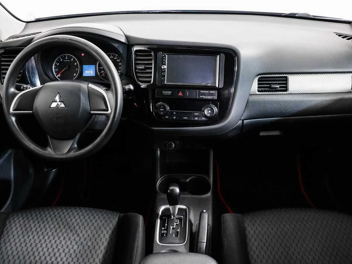 MITSUBISHI OUTLANDER, Серый, 2015, Вариатор, 146 л.с., цена от 907 200 руб.
