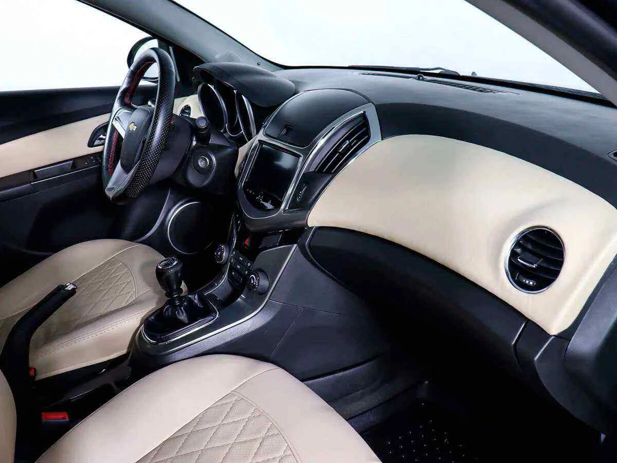 Chevrolet Cruze, Черный, 2014, Механическая, 141 л.с., цена от 453 000 руб.