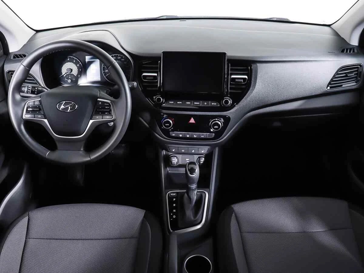 Hyundai Solaris, Белый, 2020, Автоматическая, 123 л.с., цена от 975 000 руб.