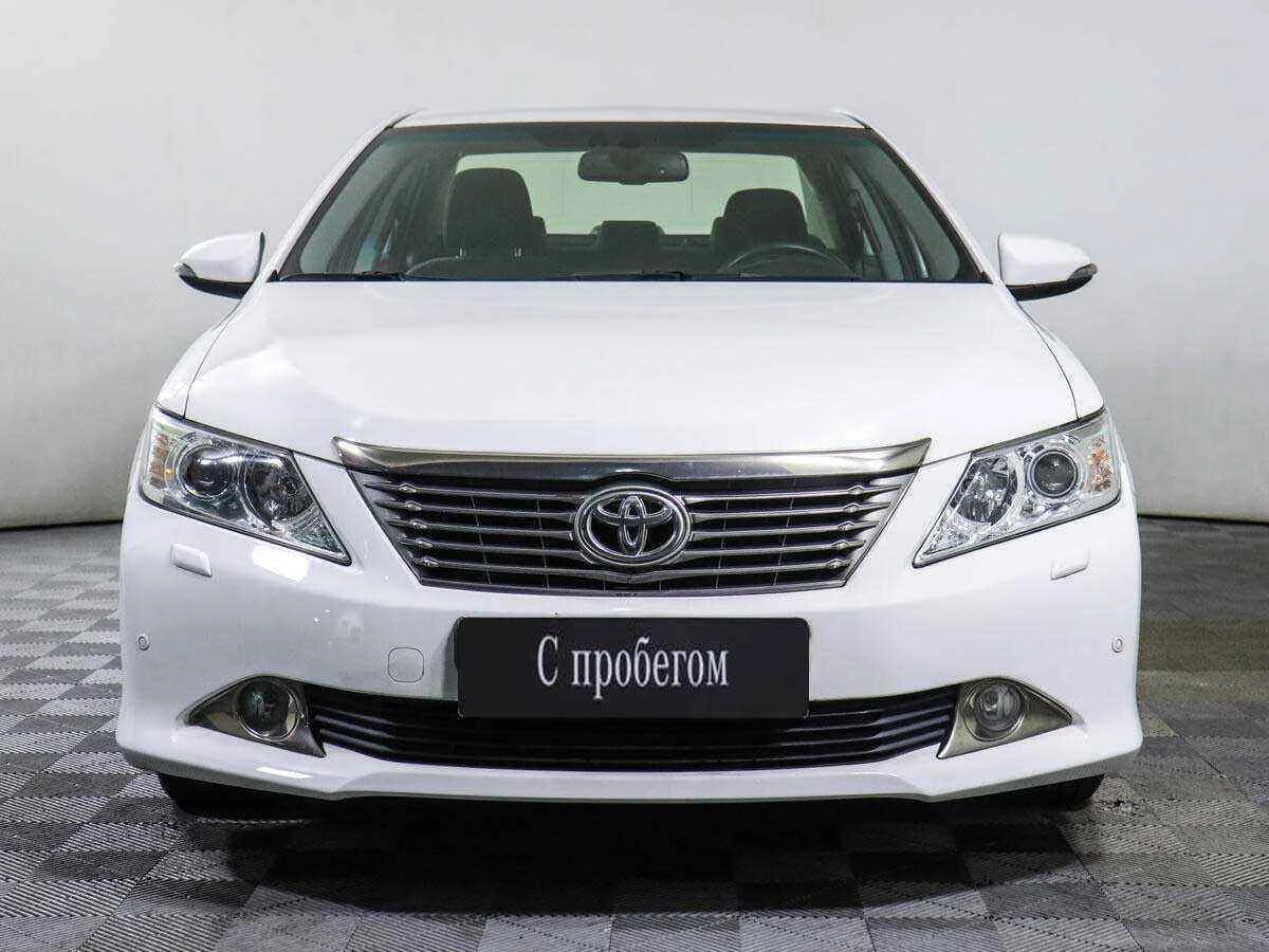 Toyota Camry, Белый, 2014, Автоматическая, 181 л.с., цена от 1 115 000 руб.