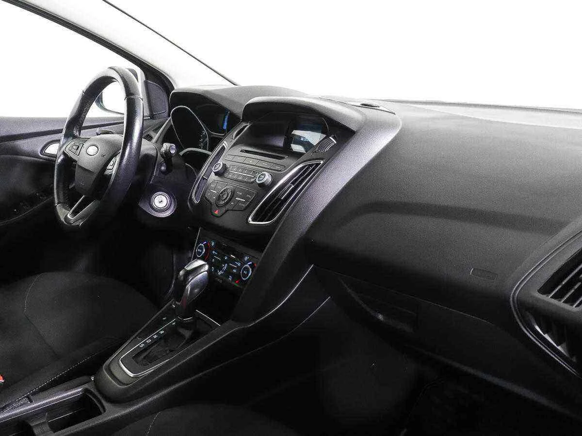 Ford Focus, Белый, 2018, Робот, 105 л.с., цена от 817 000 руб.