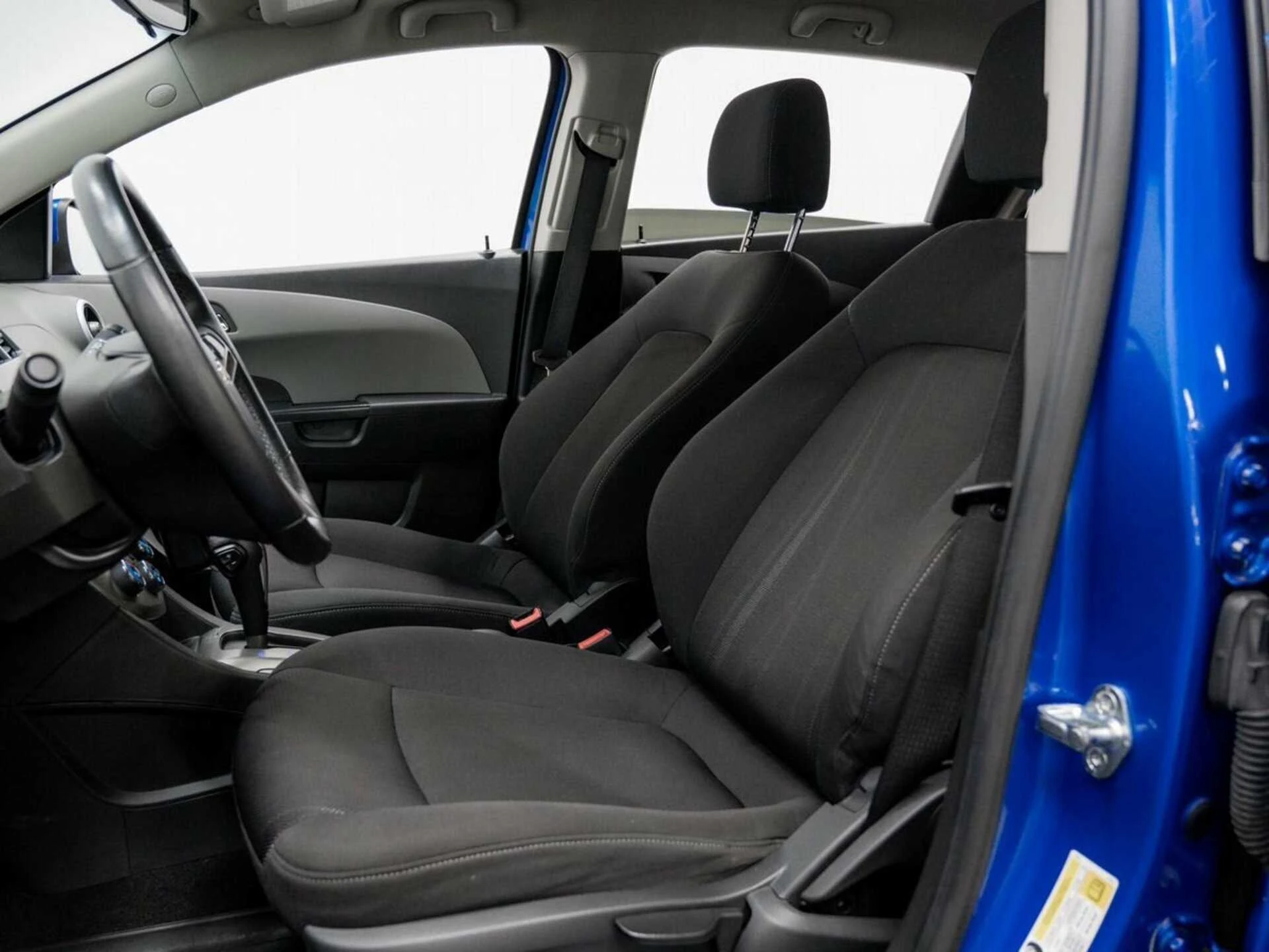 CHEVROLET AVEO, Синий, 2012, Автоматическая, 115 л.с., цена от 488 000 руб.