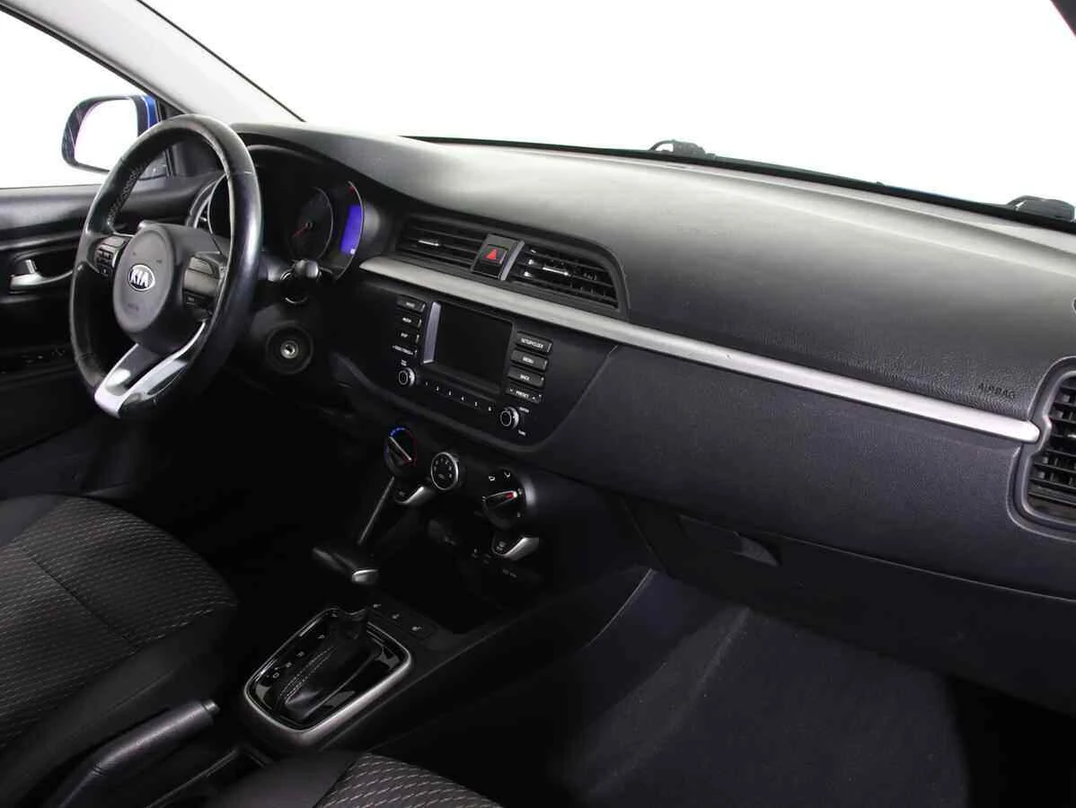 KIA X-Line, Синий, 2019, Автоматическая, 100 л.с., цена от 810 000 руб.