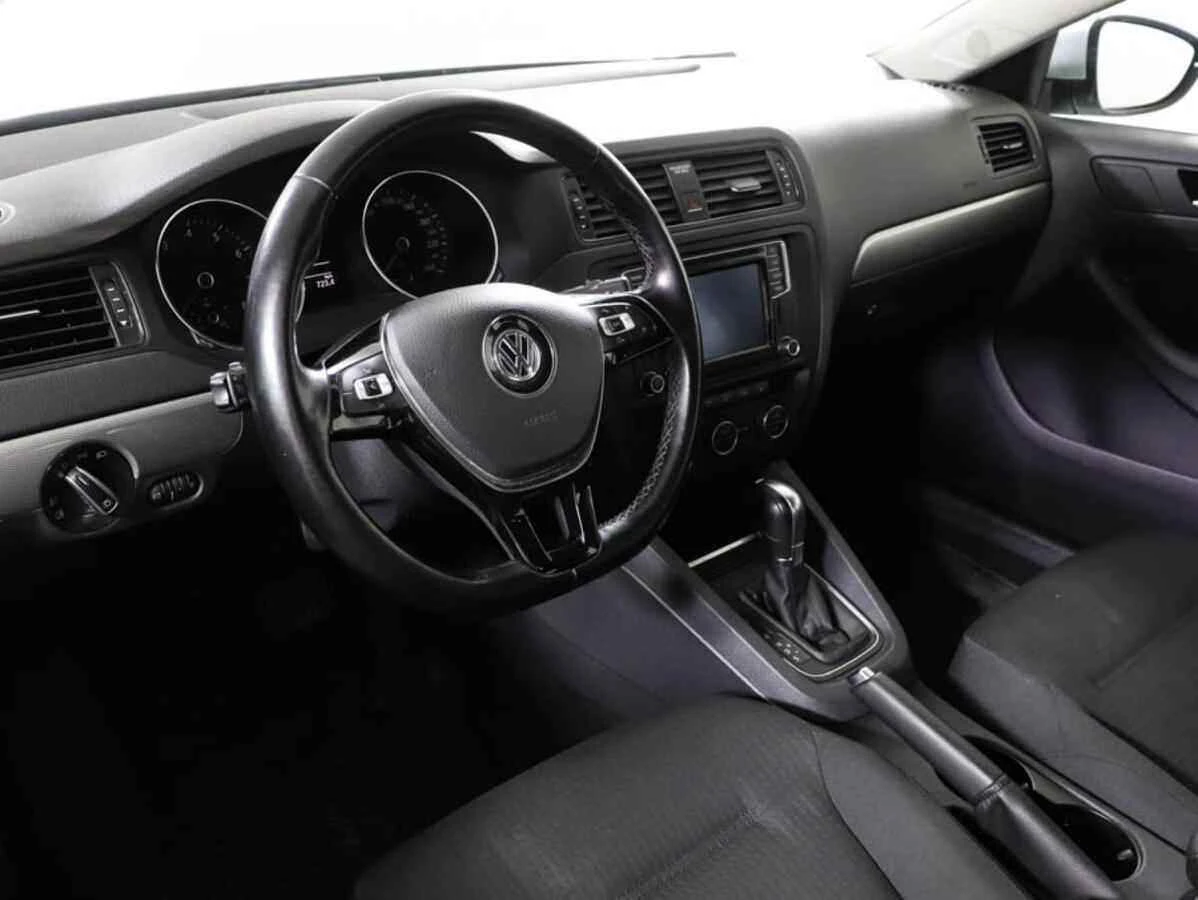 Volkswagen Jetta, Серебряный, 2016, Автоматическая, 110 л.с., цена от 920 000 руб.