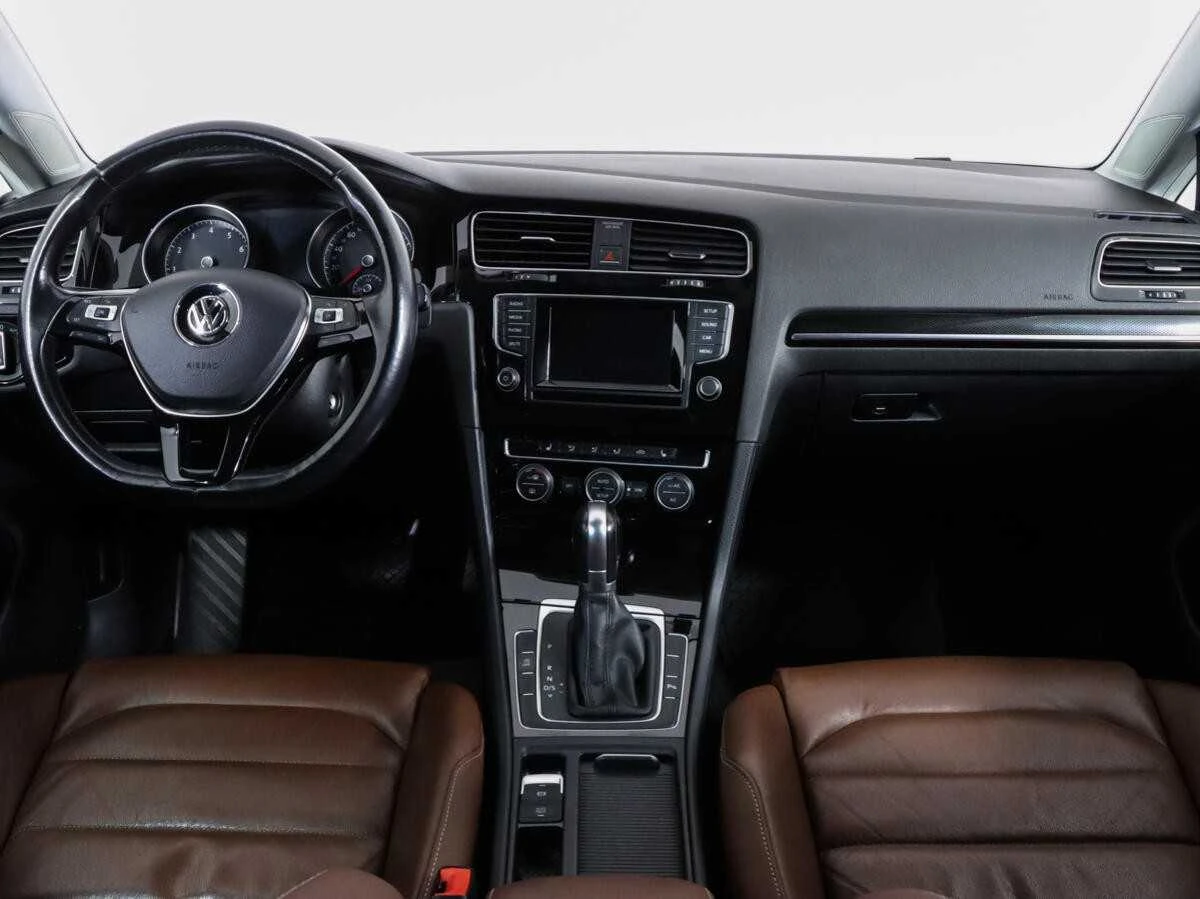 VOLKSWAGEN GOLF, Серебряный, 2014, Робот, 140 л.с., цена от 1 256 000 руб.