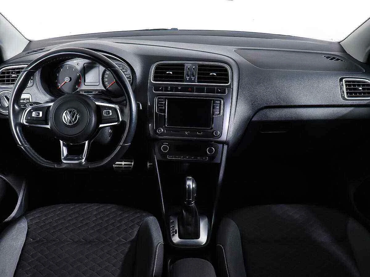 Volkswagen Polo, Белый, 2018, Робот, 125 л.с., цена от 616 000 руб.