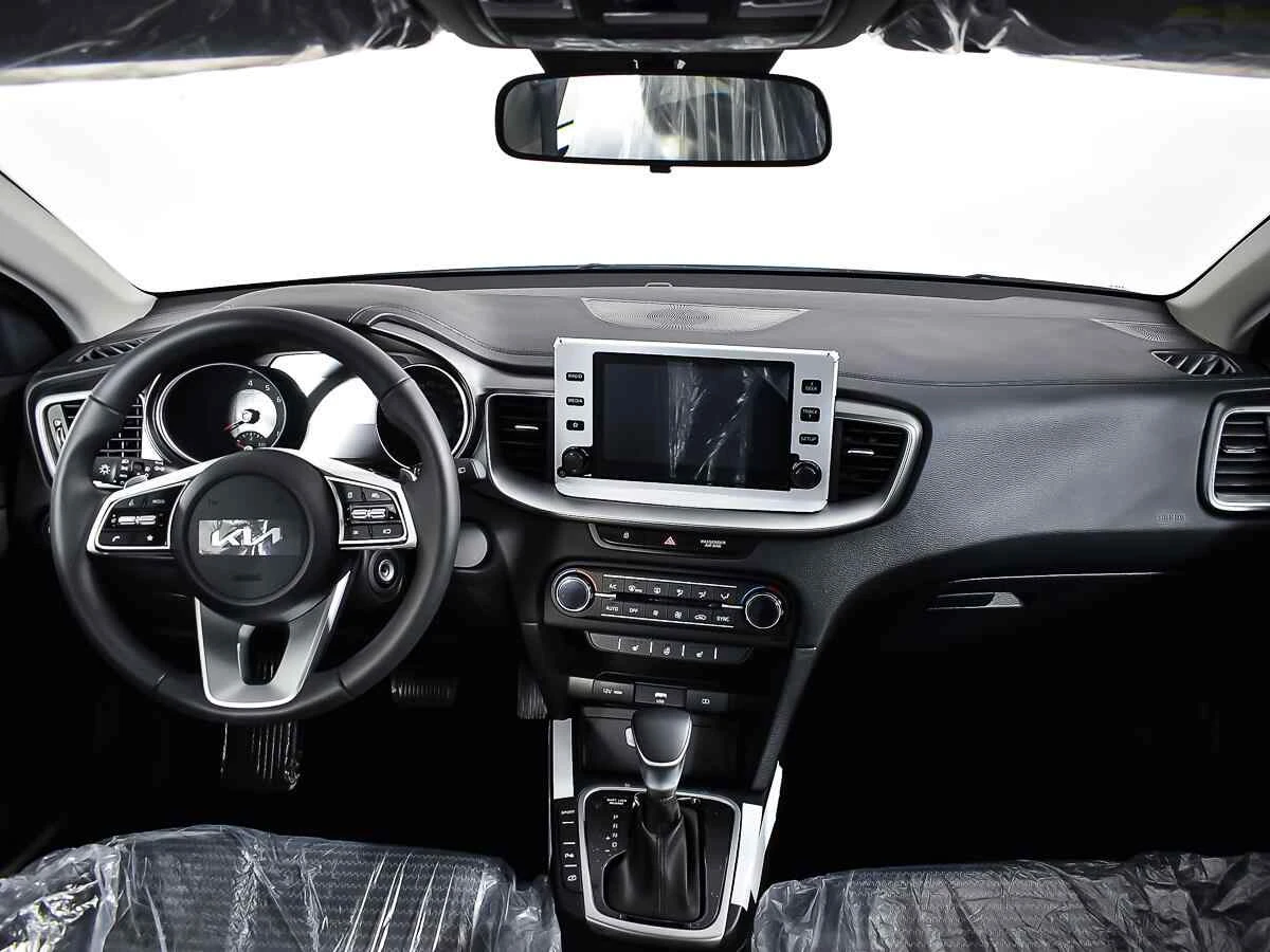 KIA Ceed, Белый, 2022, Автоматическая, 128 л.с., цена от 1 470 000 руб.
