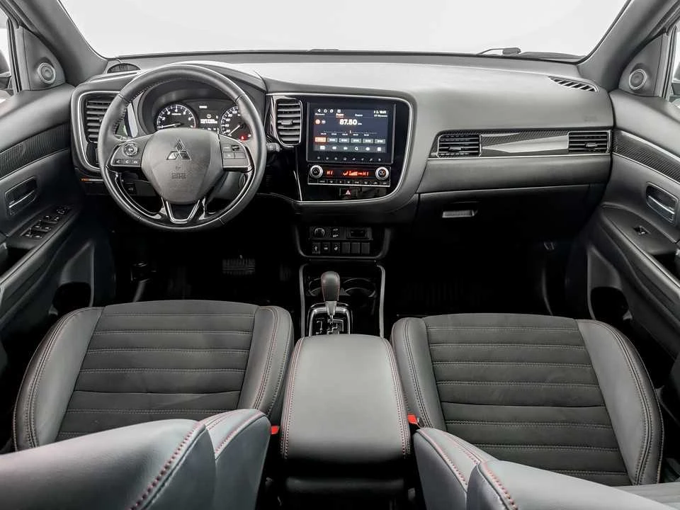 MITSUBISHI OUTLANDER, Белый, 2022, Вариатор, 146 л.с., цена от 1 984 000 руб.