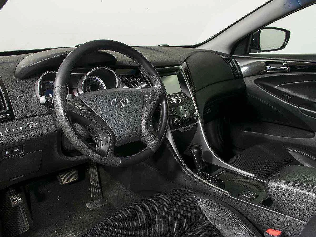 Hyundai Sonata, Черный, 2012, Автоматическая, 150 л.с., цена от 619 000 руб.