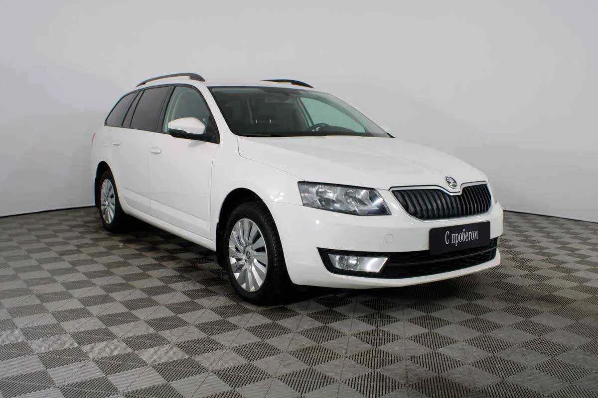 Skoda Octavia, Белый, 2016, Робот, 180 л.с., цена от 1 038 000 руб.