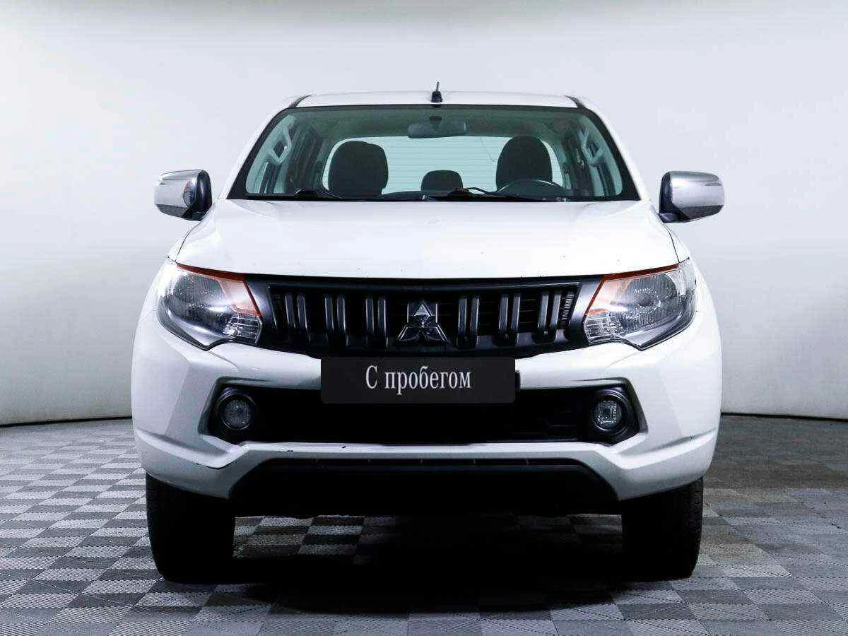 Mitsubishi L200, Белый, 2015, Механическая, 154 л.с., цена от 1 399 000 руб.