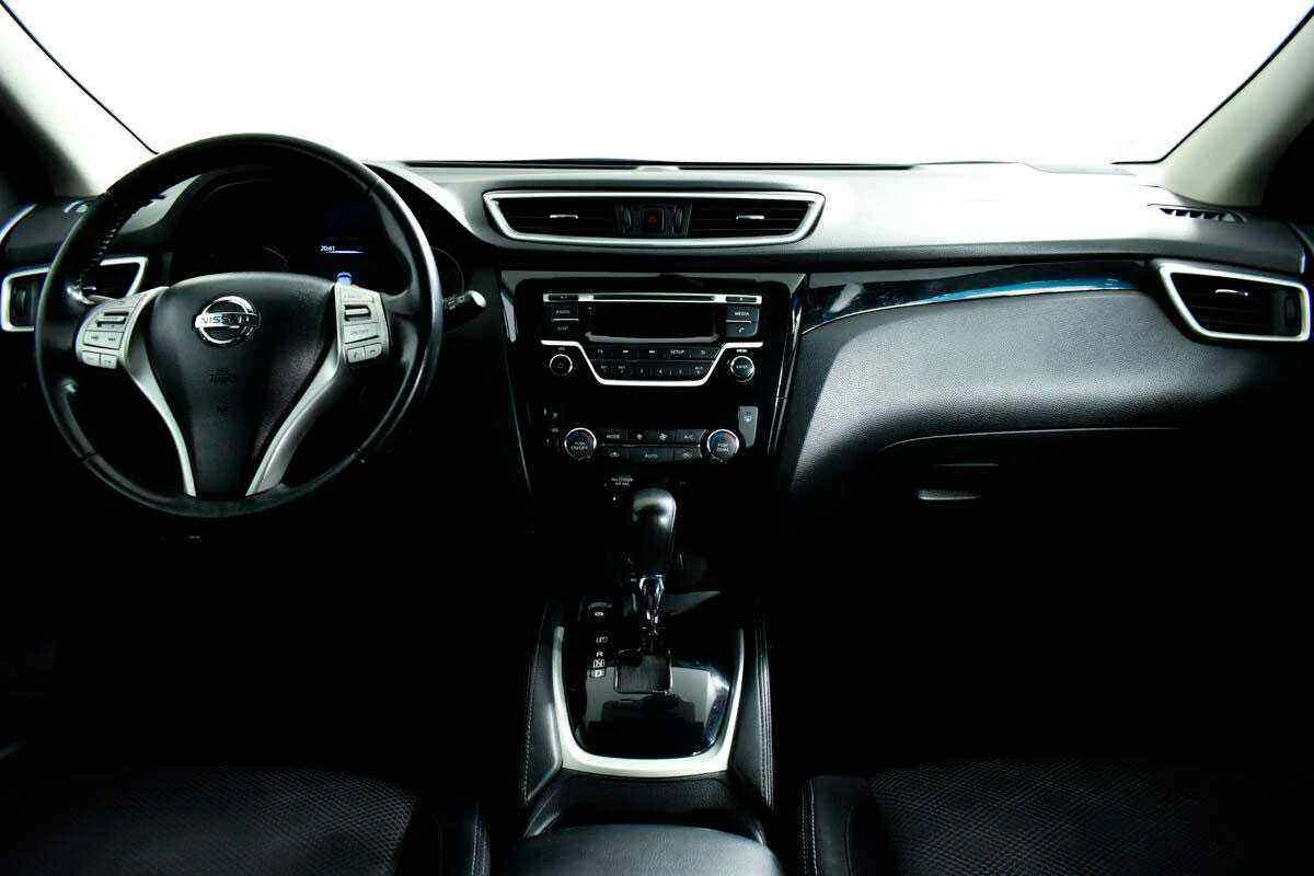 Nissan Qashqai, Белый, 2015, Вариатор, 144 л.с., цена от 757 000 руб.
