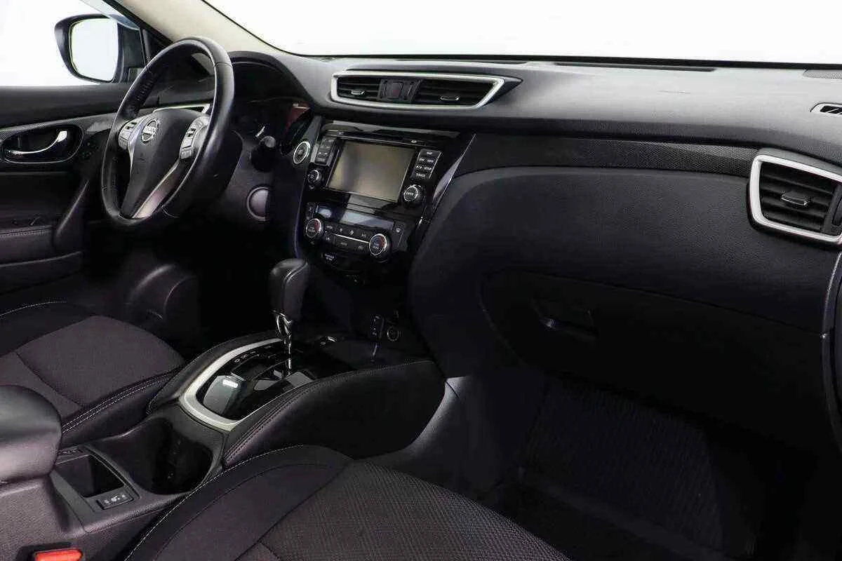 Nissan X-Trail, Серебряный, 2018, Вариатор, 144 л.с., цена от 1 805 000 руб.