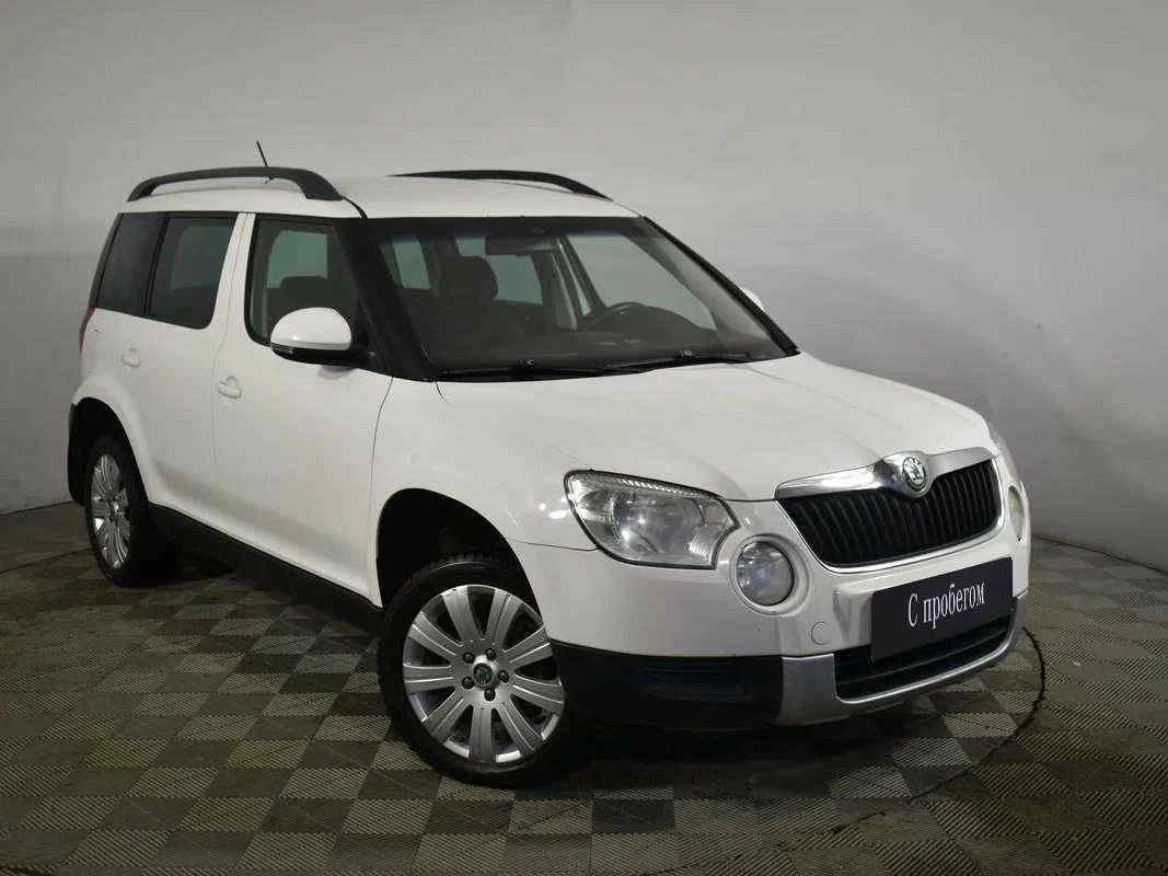 Skoda Yeti, Белый, 2013, Робот, 152 л.с., цена от 589 000 руб.