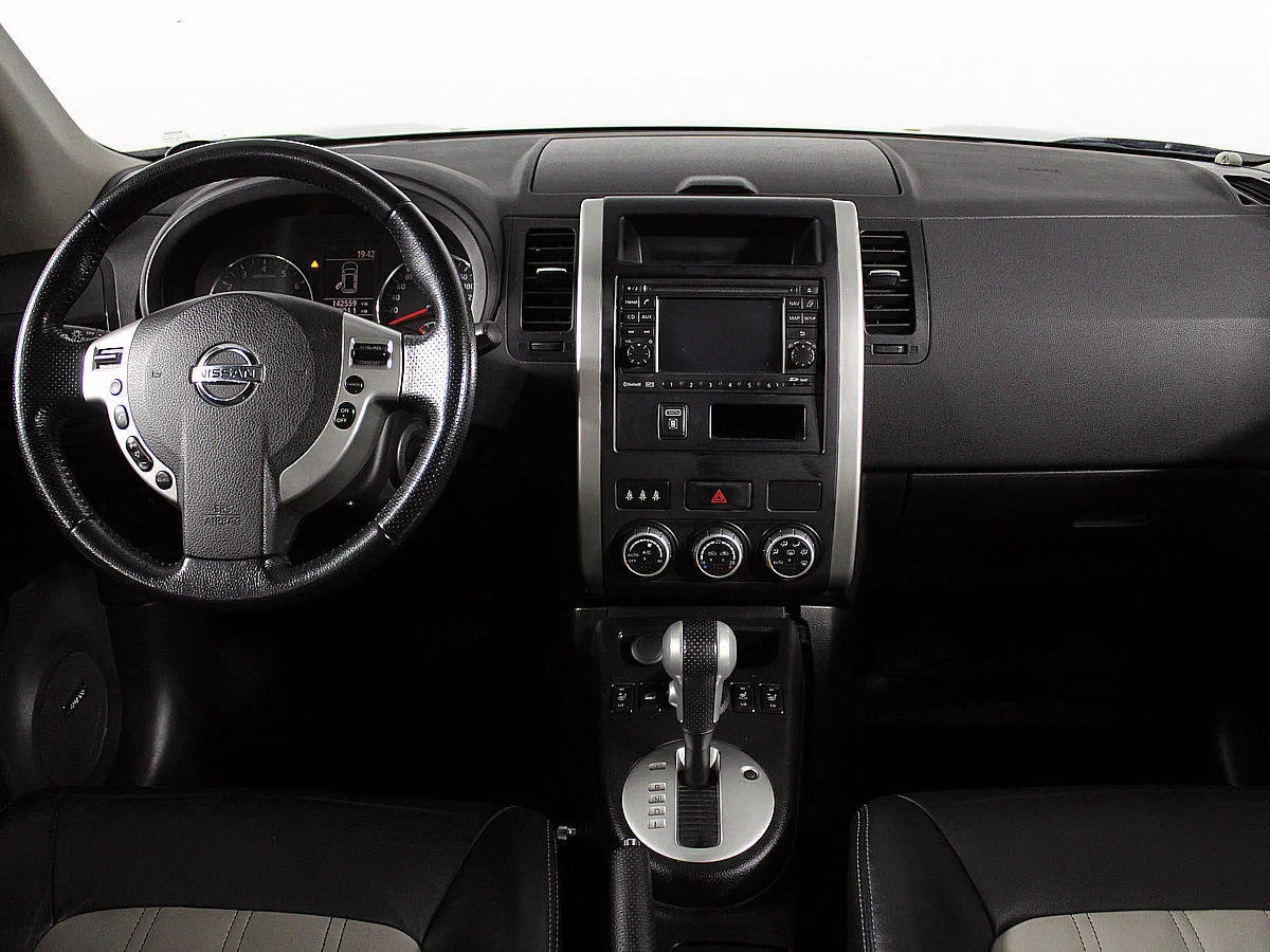 Nissan X-Trail, Коричневый, 2012, Вариатор, 141 л.с., цена от 731 500 руб.