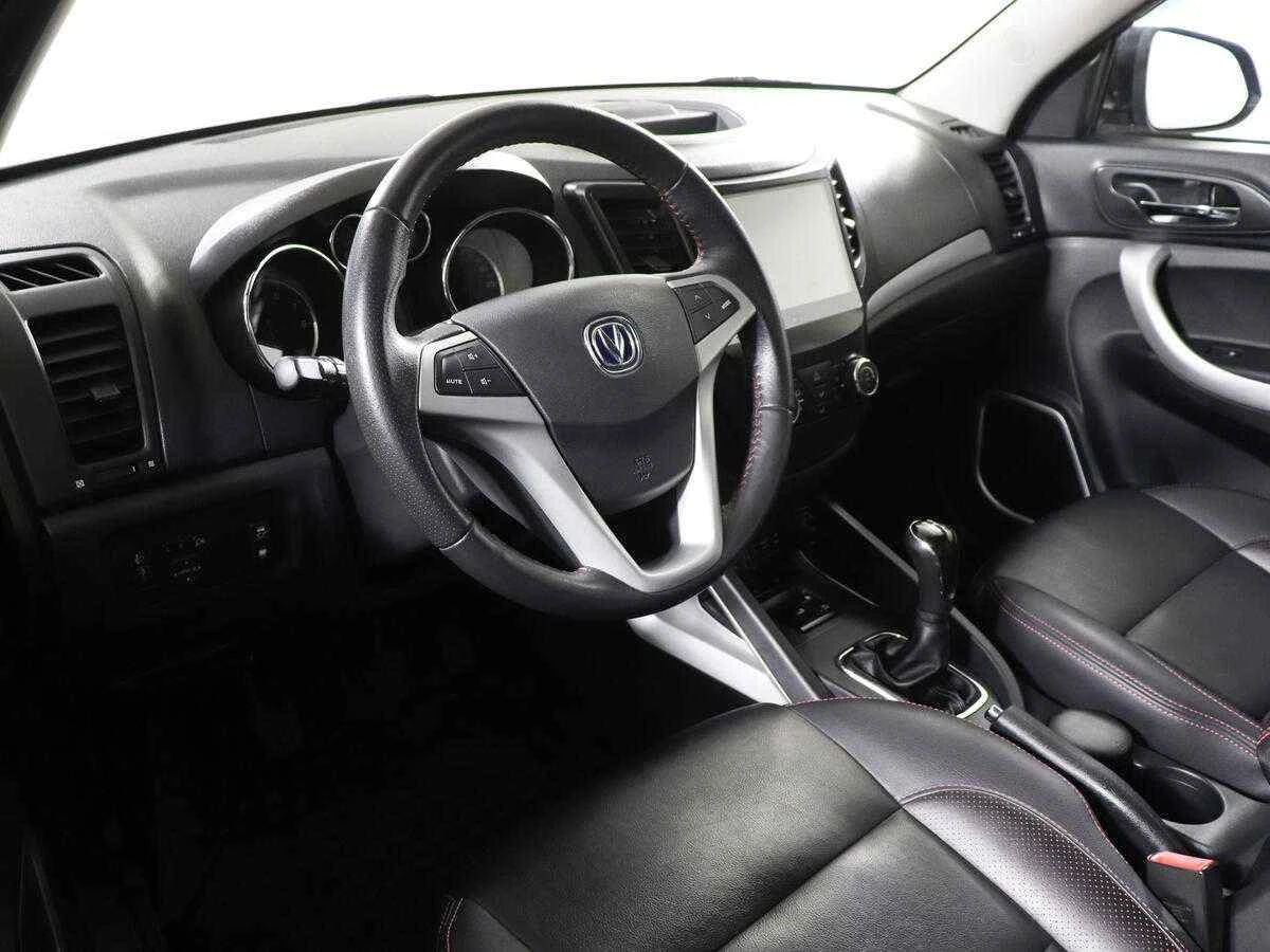Changan CS35, Коричневый, 2019, Механическая, 113 л.с., цена от 550 000 руб.