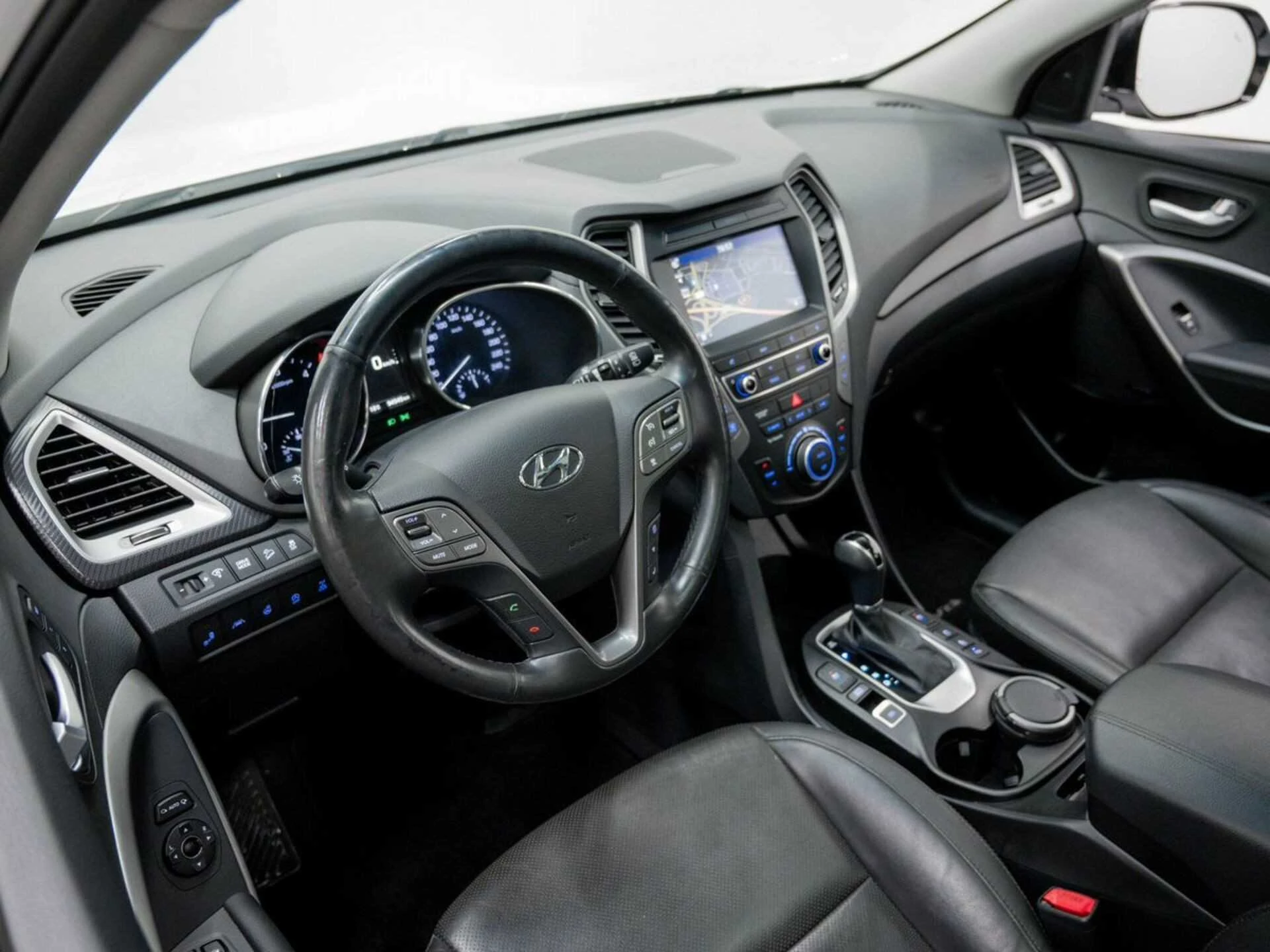 HYUNDAI SANTA FE, Белый, 2017, Автоматическая, 200 л.с., цена от 1 534 400 руб.