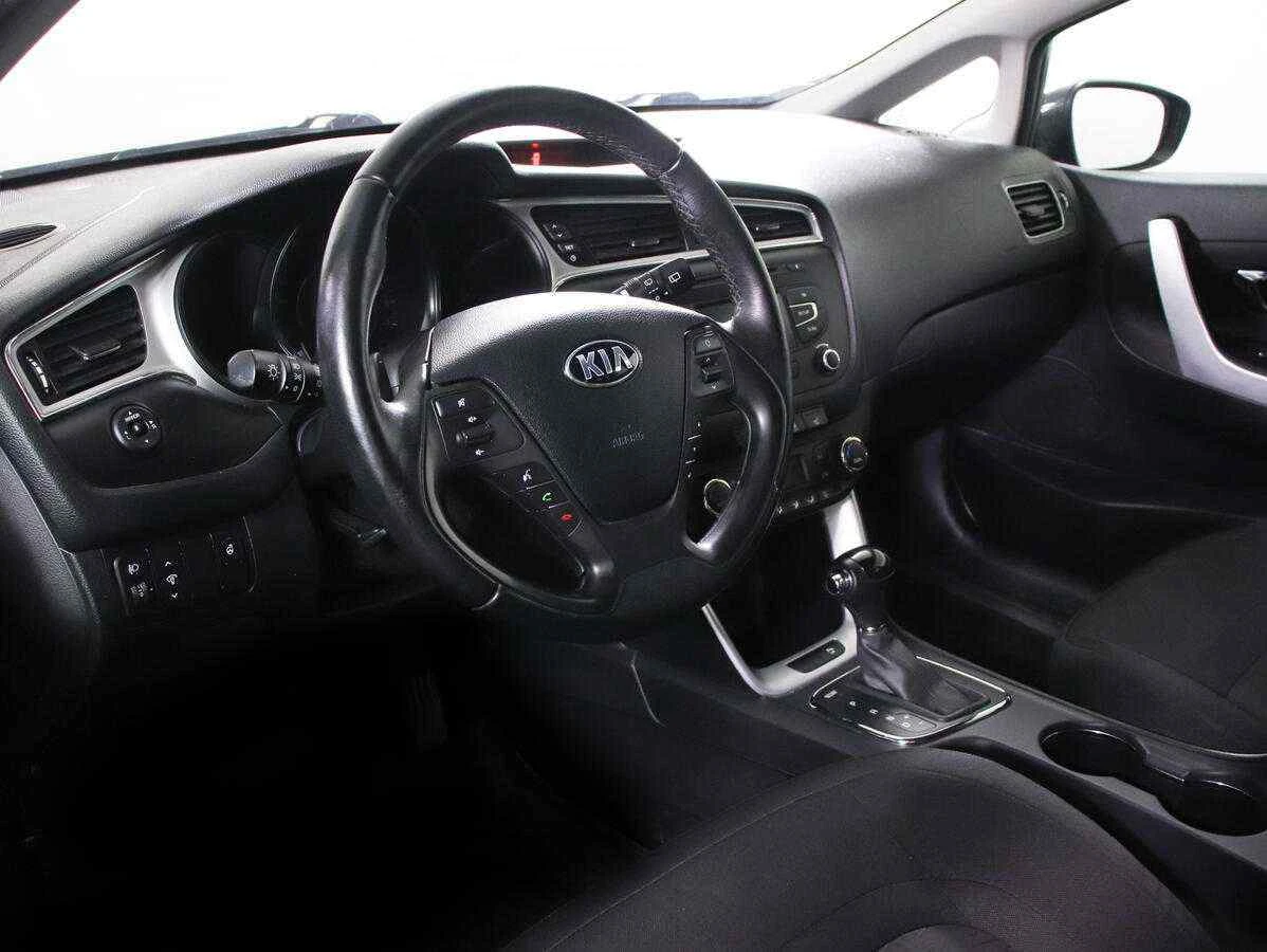 KIA Ceed, Серый, 2017, Робот, 130 л.с., цена от 838 900 руб.