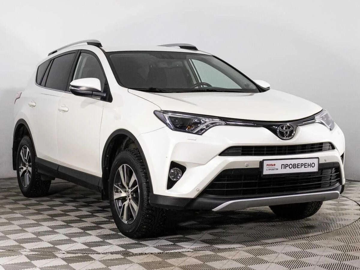 TOYOTA RAV4, Белый, 2016, Вариатор, 146 л.с., цена от 1 408 000 руб.