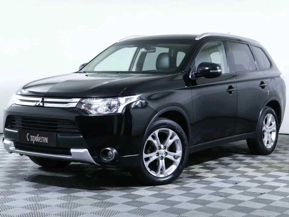 Mitsubishi Outlander, Черный, 2015, Вариатор, 146 л.с., цена от 1 325 000 руб.