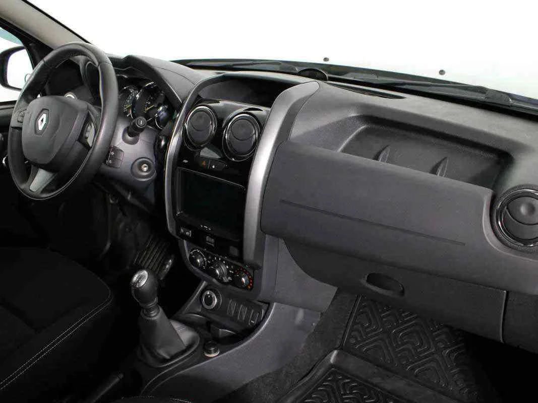 Renault Duster, Зеленый, 2016, Механическая, 114 л.с., цена от 975 000 руб.