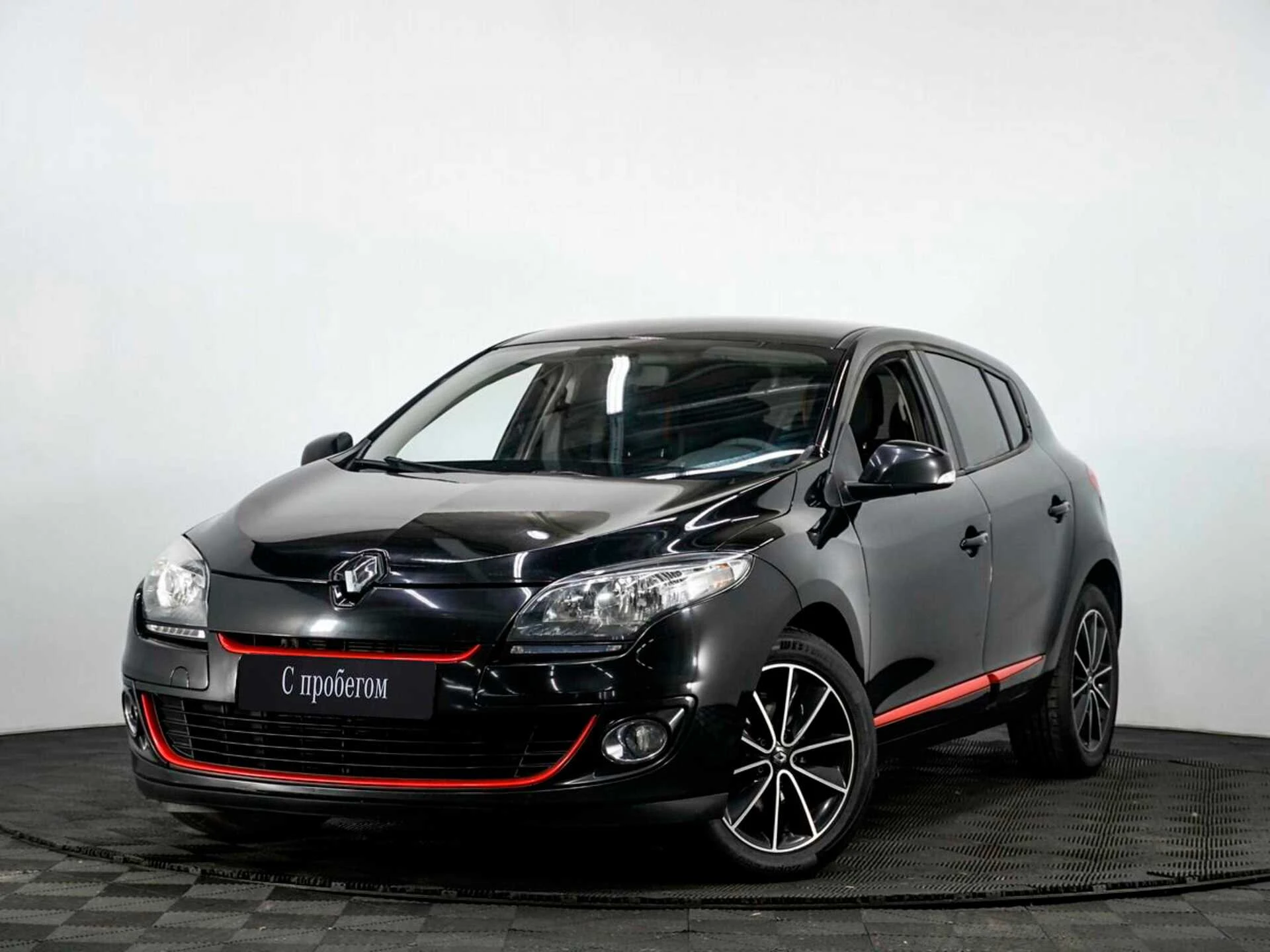 RENAULT MEGANE, Черный, 2013, Вариатор, 114 л.с., цена от 504 000 руб.