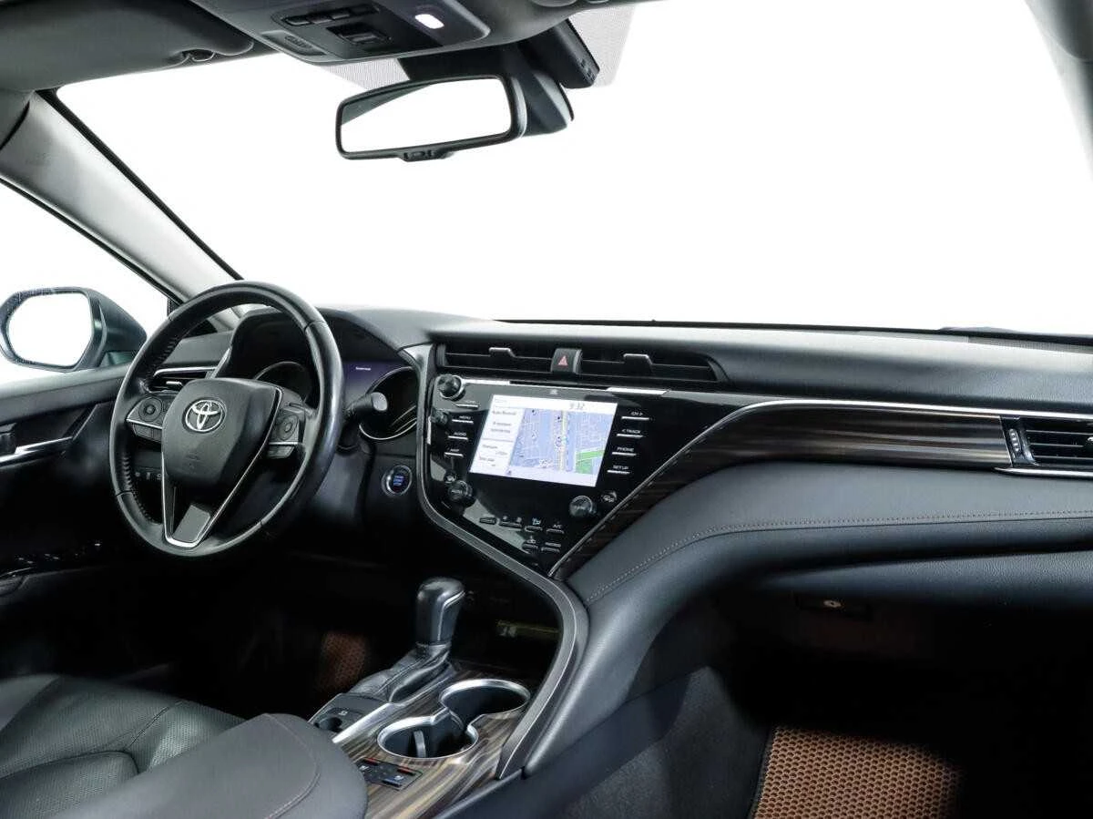 TOYOTA CAMRY, Белый, 2018, Автоматическая, 249 л.с., цена от 1 808 000 руб.