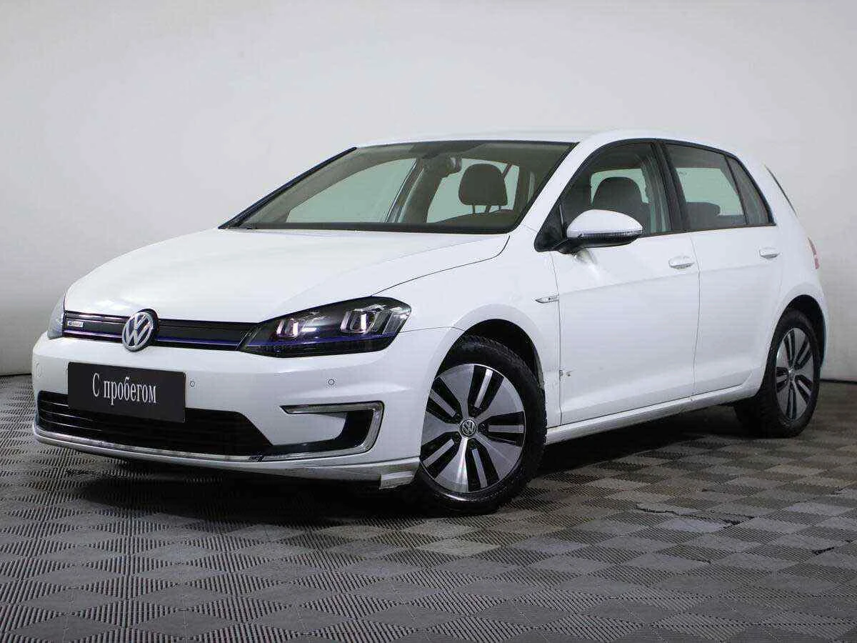 Volkswagen Golf, Белый, 2014, Автоматическая, 122 л.с., цена от 999 000 руб.
