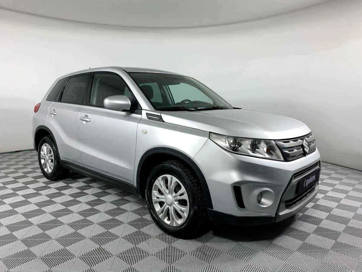Suzuki Vitara, Серебряный, 2015, Автоматическая, 117 л.с., цена от 975 000 руб.
