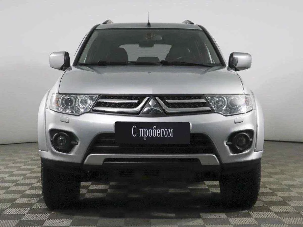 Mitsubishi Pajero Sport, Серебряный, 2014, Автоматическая, 178 л.с., цена от 1 489 000 руб.