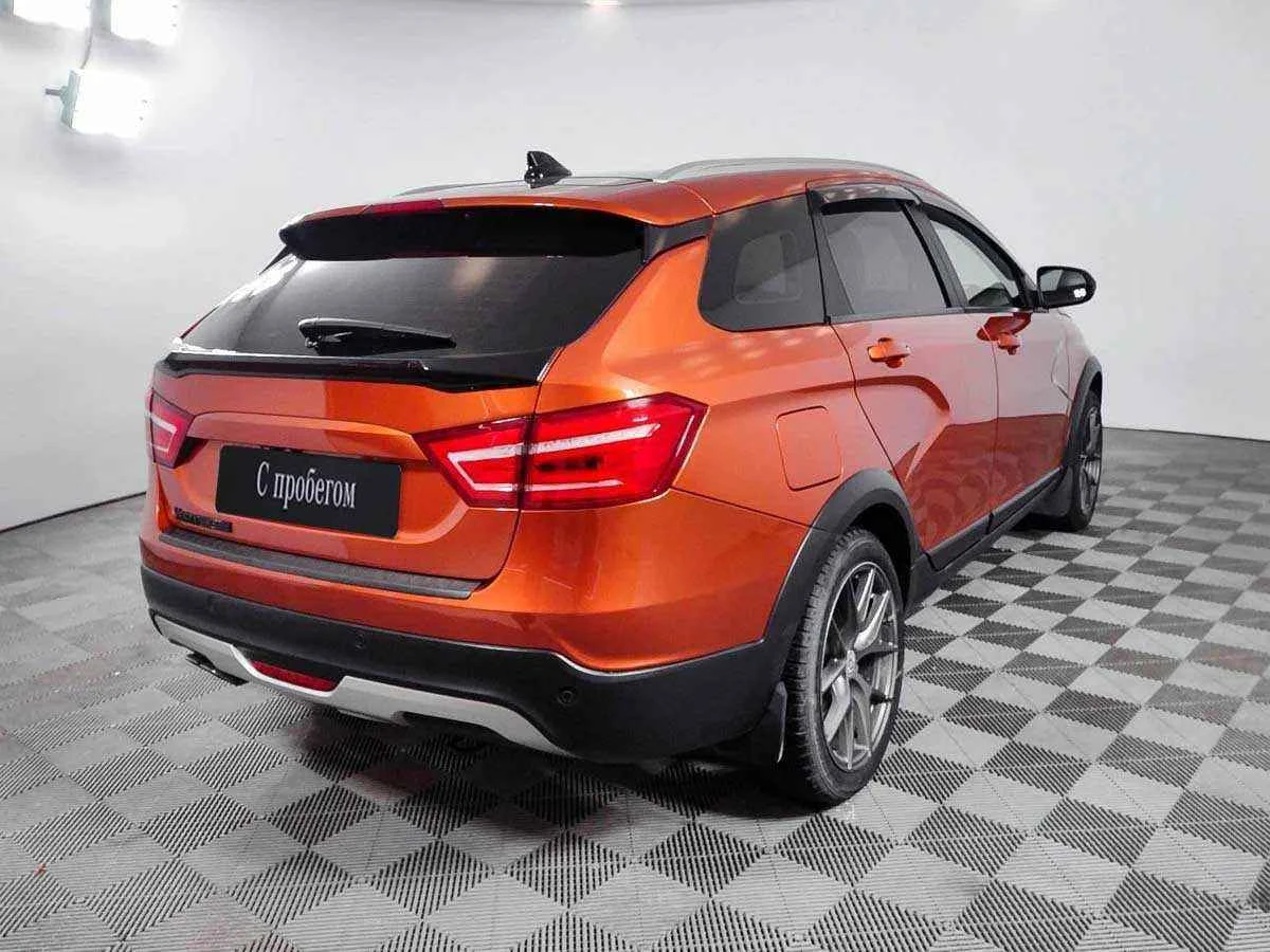 LADA Vesta SW Cross, Оранжевый, 2018, Автоматическая, 122 л.с., цена от 670 000 руб.