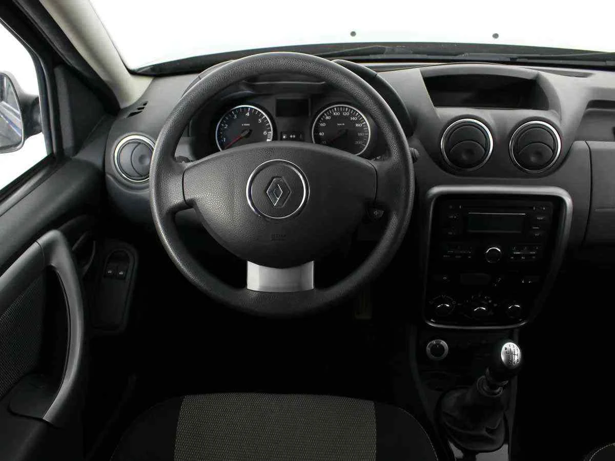Renault Duster, Черный, 2013, Механическая, 135 л.с., цена от 674 000 руб.