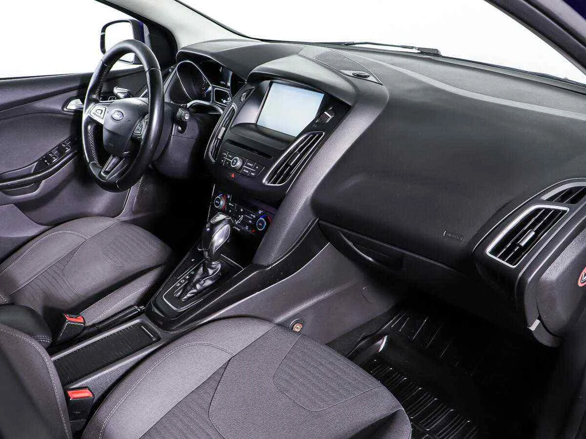 Ford Focus, Синий, 2016, Робот, 105 л.с., цена от 666 000 руб.