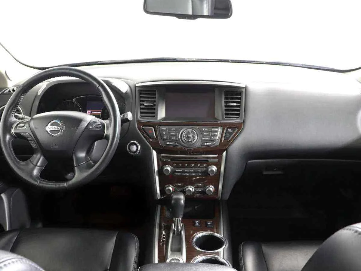 Nissan Pathfinder, Черный, 2014, Вариатор, 249 л.с., цена от 1 426 000 руб.