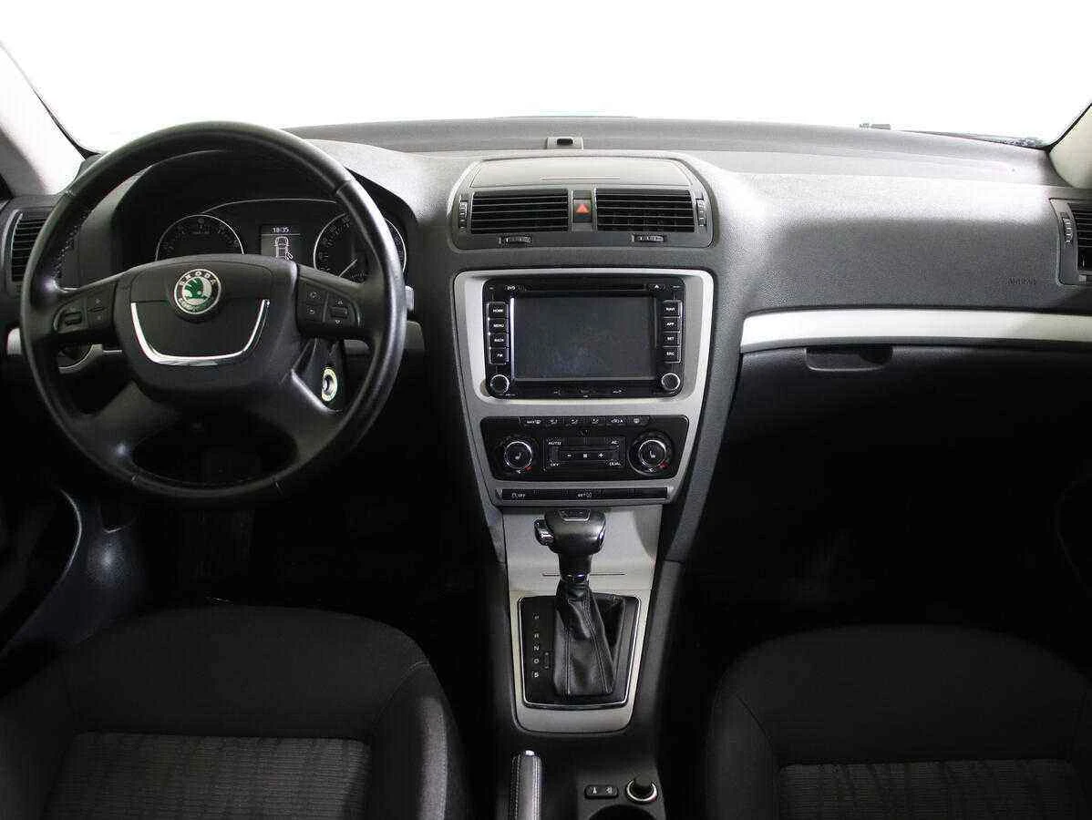 Skoda Octavia, Белый, 2013, Автоматическая, 152 л.с., цена от 475 000 руб.