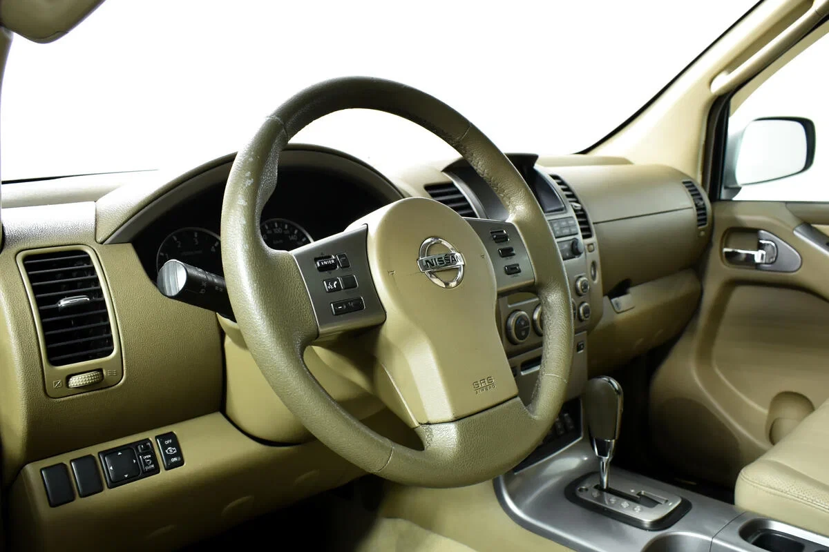 Nissan Pathfinder, Серебряный, 2005, Автоматическая, 174 л.с., цена от 483 000 руб.
