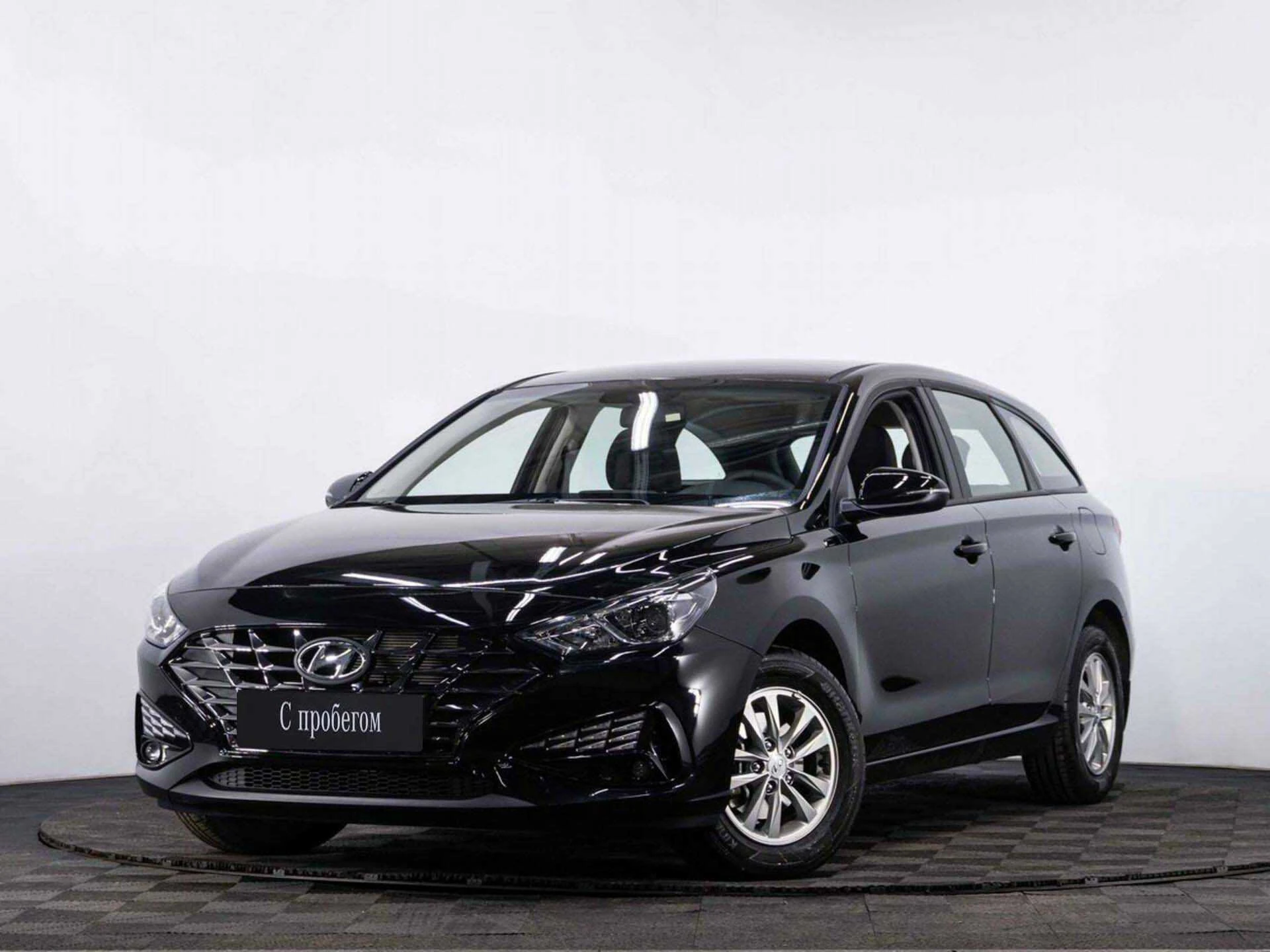 HYUNDAI I30, Черный, 2023, Автоматическая, 110 л.с., цена от 1 327 200 руб.