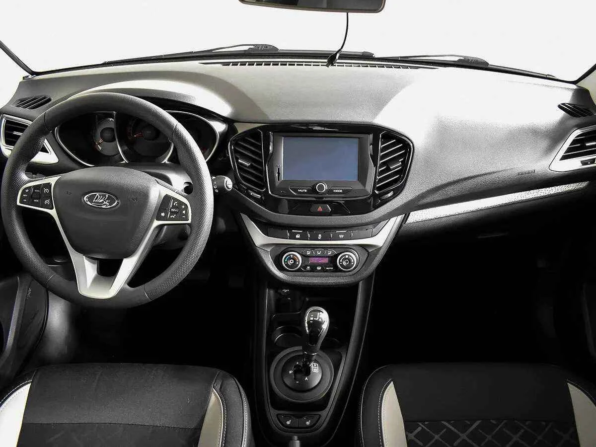 LADA Vesta SW Cross, Серый, 2019, Робот, 122 л.с., цена от 776 000 руб.