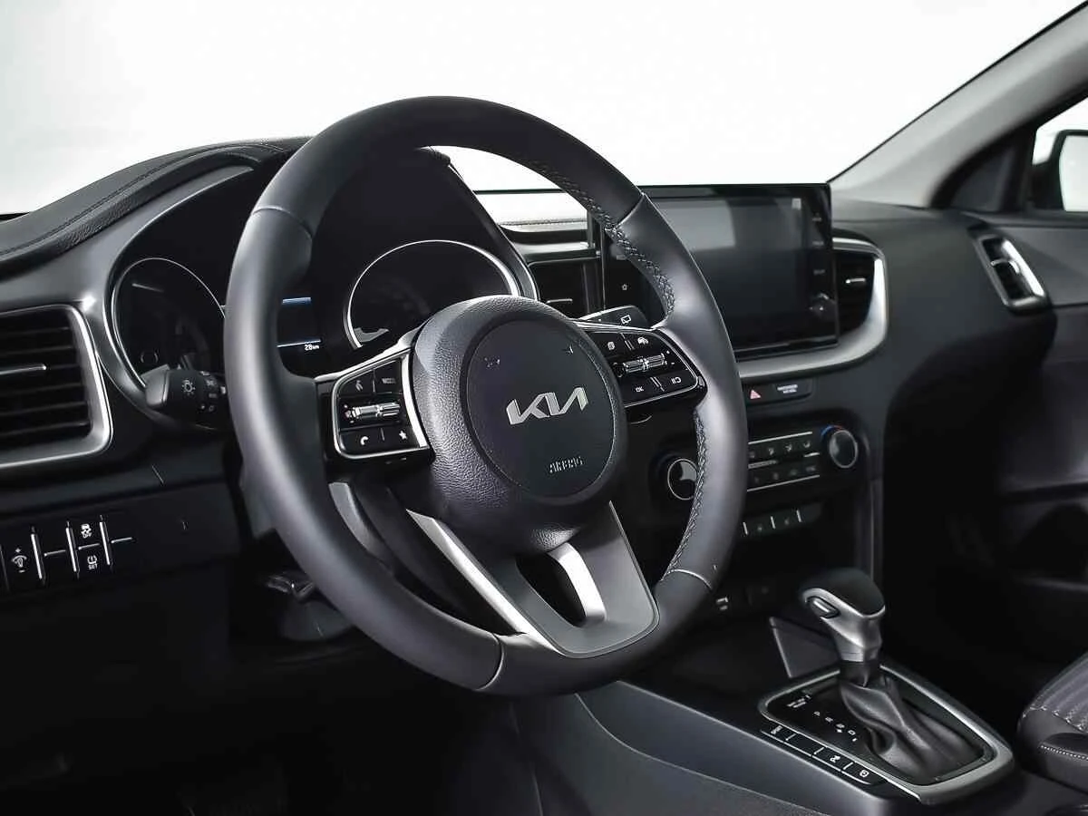 KIA Ceed, Серый, 2022, Автоматическая, 128 л.с., цена от 1 395 000 руб.