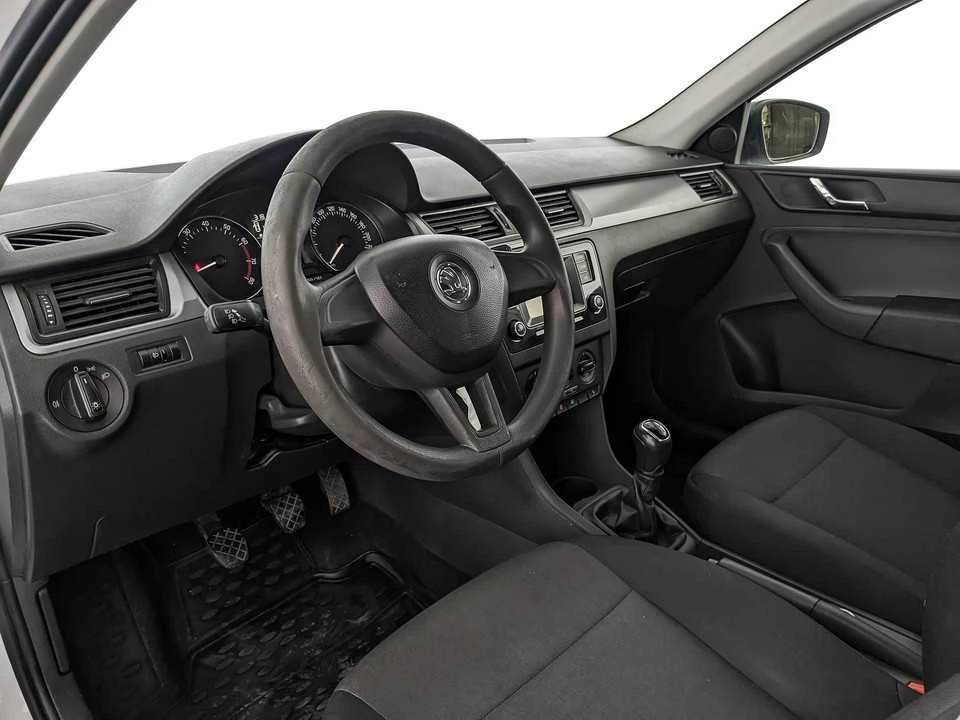 SKODA RAPID, Белый, 2017, Механическая, 90 л.с., цена от 678 400 руб.