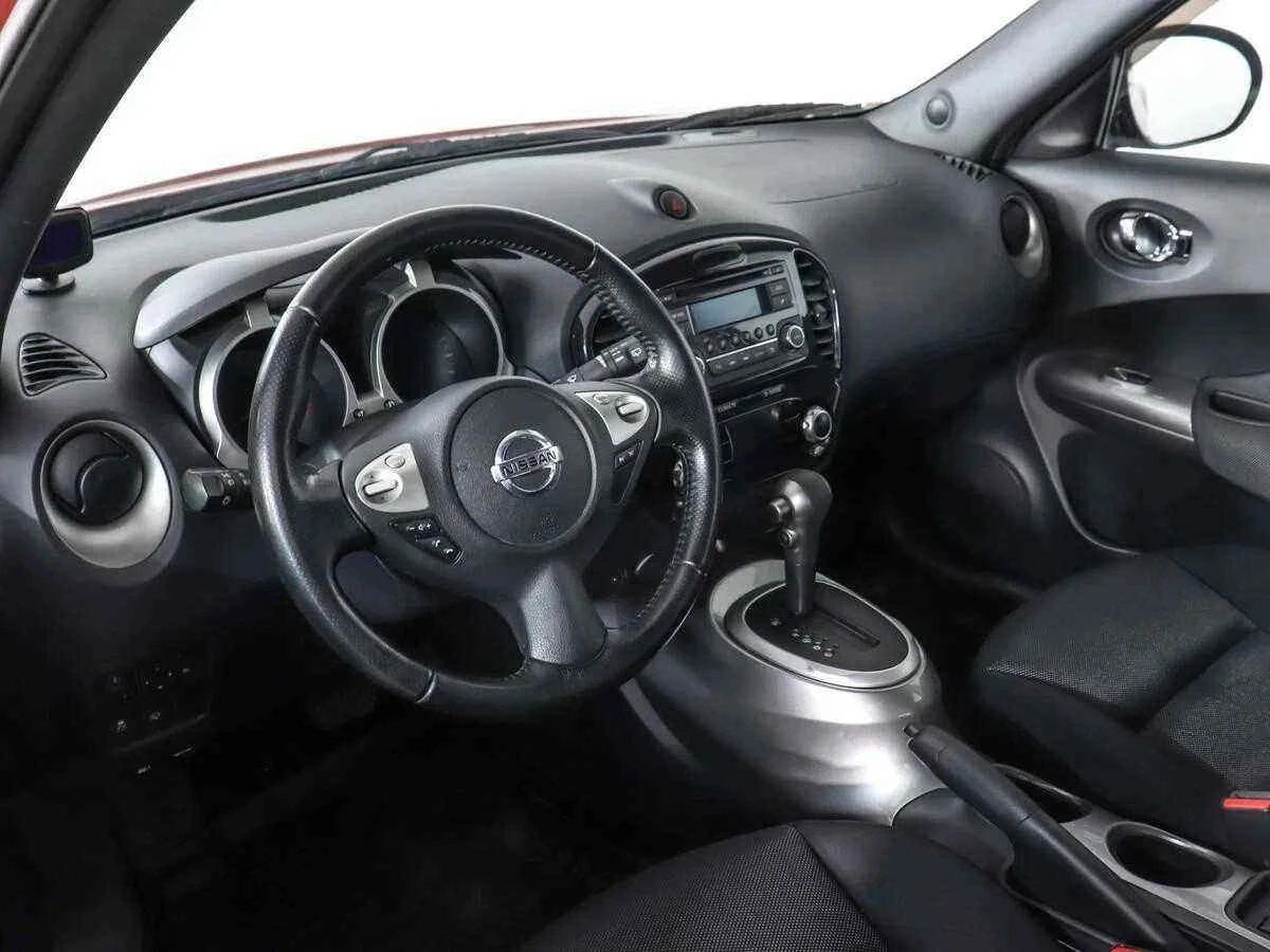 Nissan Juke, Красный, 2012, Вариатор, 117 л.с., цена от 570 000 руб.
