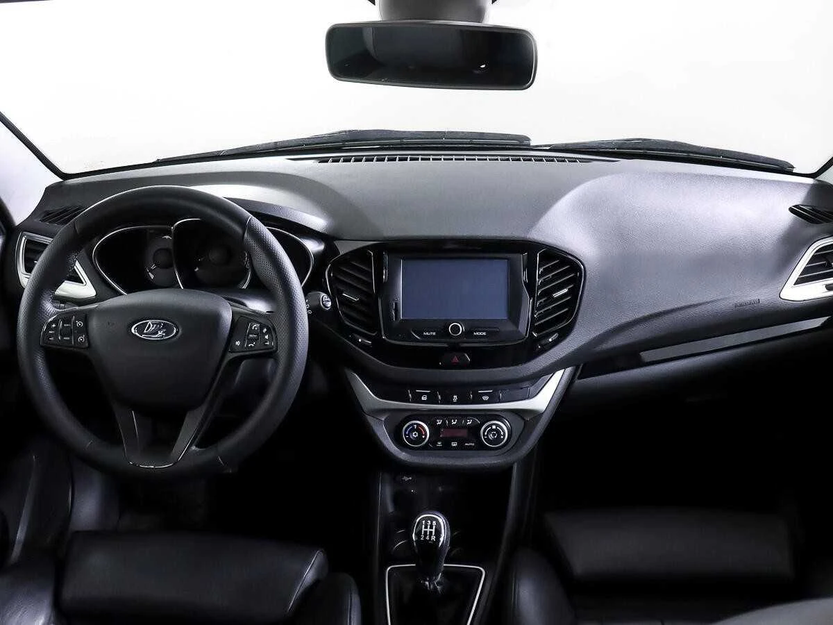 LADA VESTA, Белый, 2019, Механическая, 122 л.с., цена от 768 000 руб.