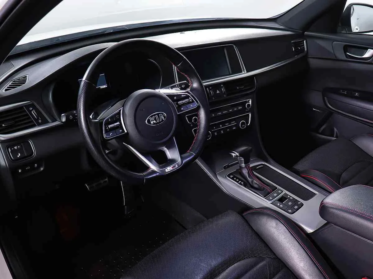 KIA Optima, Белый, 2018, Автоматическая, 188 л.с., цена от 1 555 000 руб.