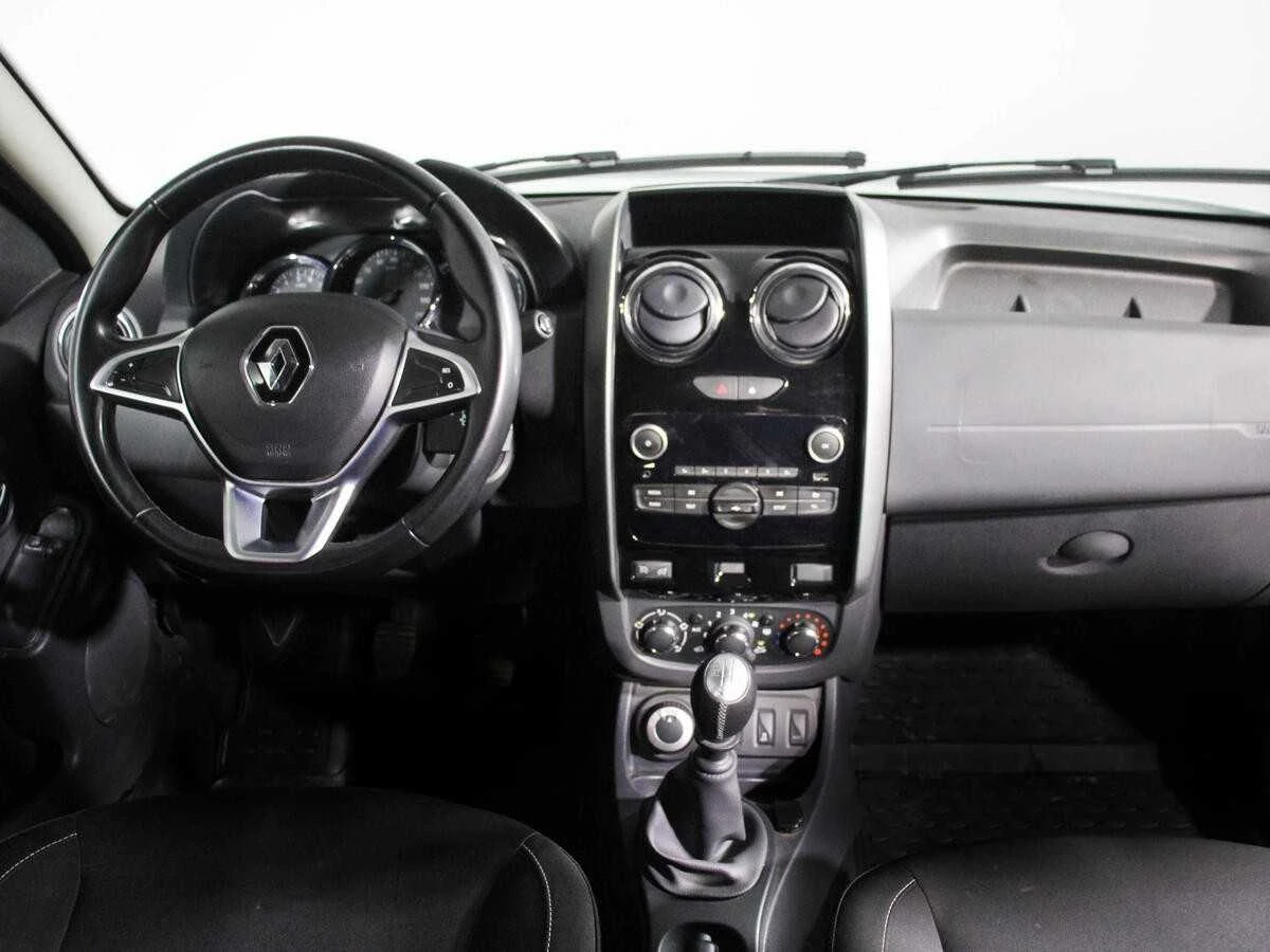 RENAULT DUSTER, Белый, 2019, Механическая, 109 л.с., цена от 876 800 руб.